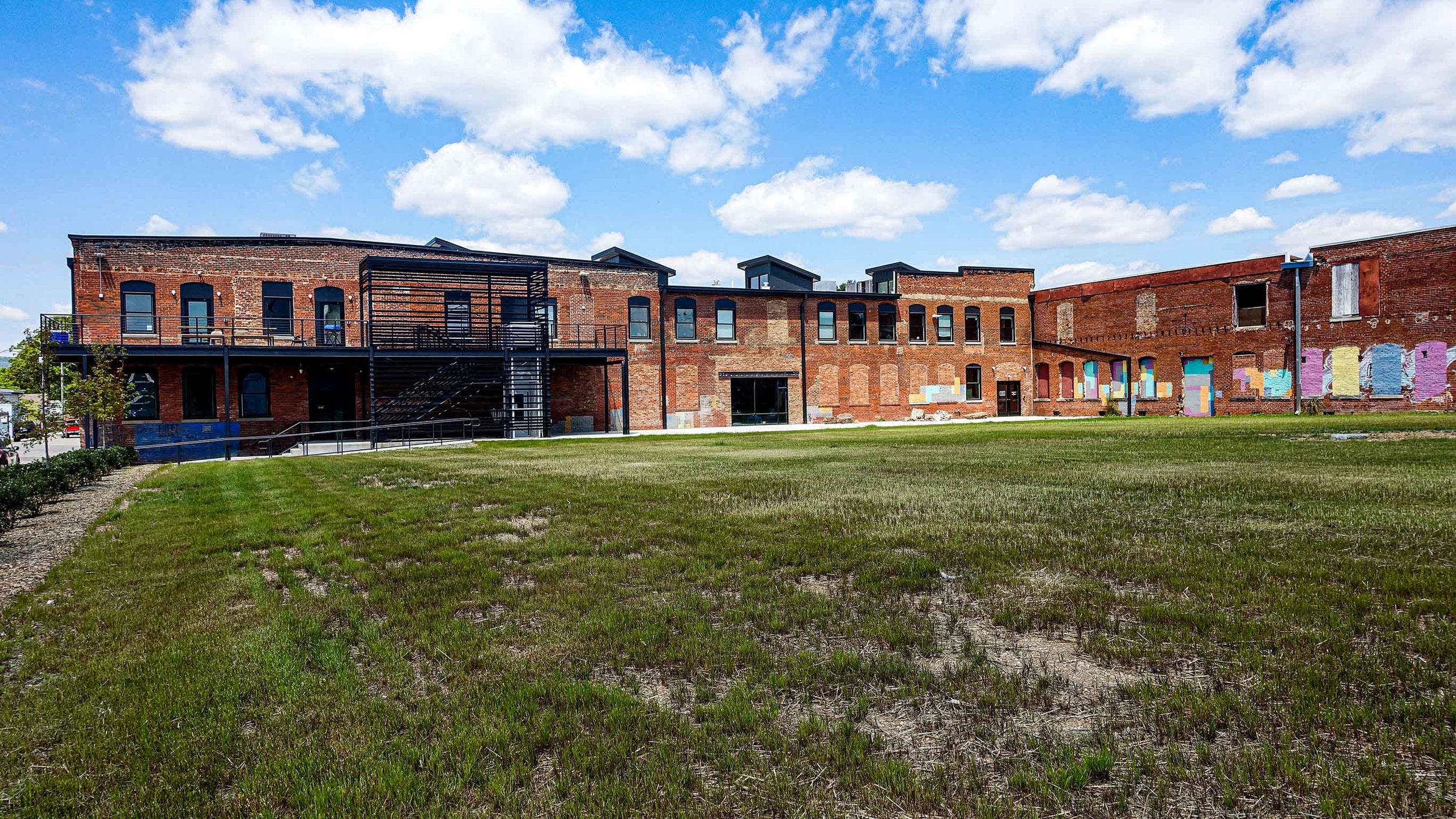 The Stove Works Residency offers eigith artists space and time in Chattanooga, TN. Apply by June 15.